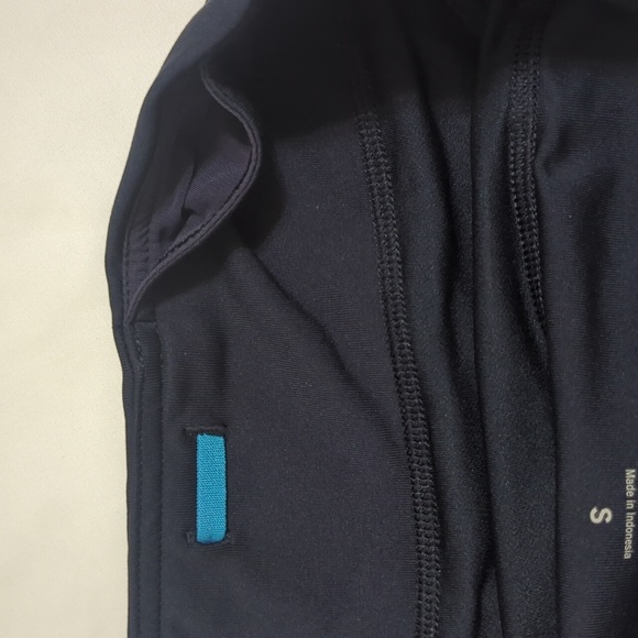 Athleta Ready Set Go 2 in 1 Shorts, Color Navy/Black Size S - Picture 13 of 16